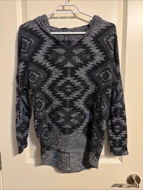 V-Neck Aztec Knit Sweater - Charcoal Gray